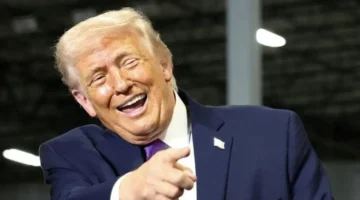 رقم هاتف ترامب الشخصي يُروج في السوق السوداء بين رجال الأعمال والصحافيين